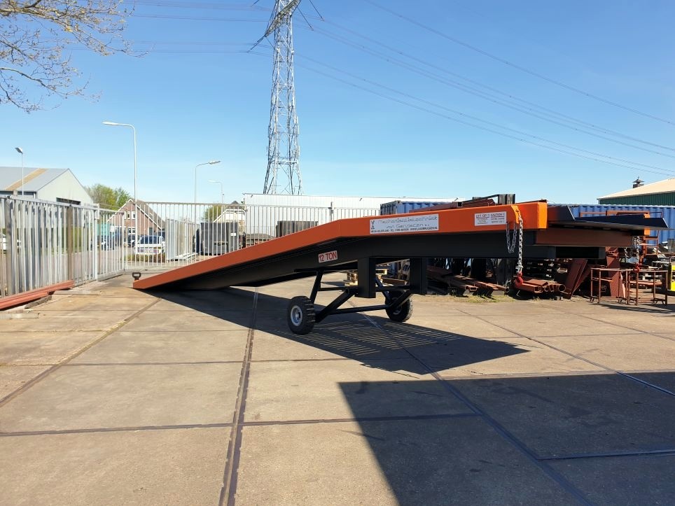 Laadbrug van 12 ton na de jaarlijkse inspectie