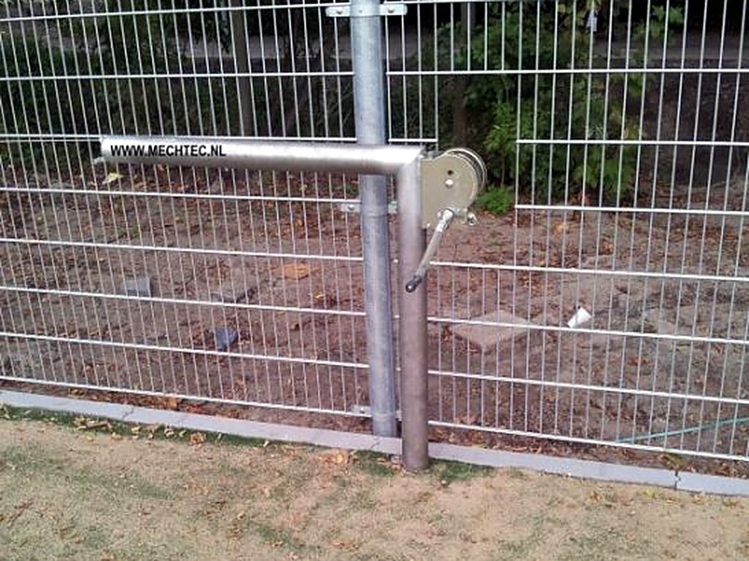 RVS tennisnet spanner met lier